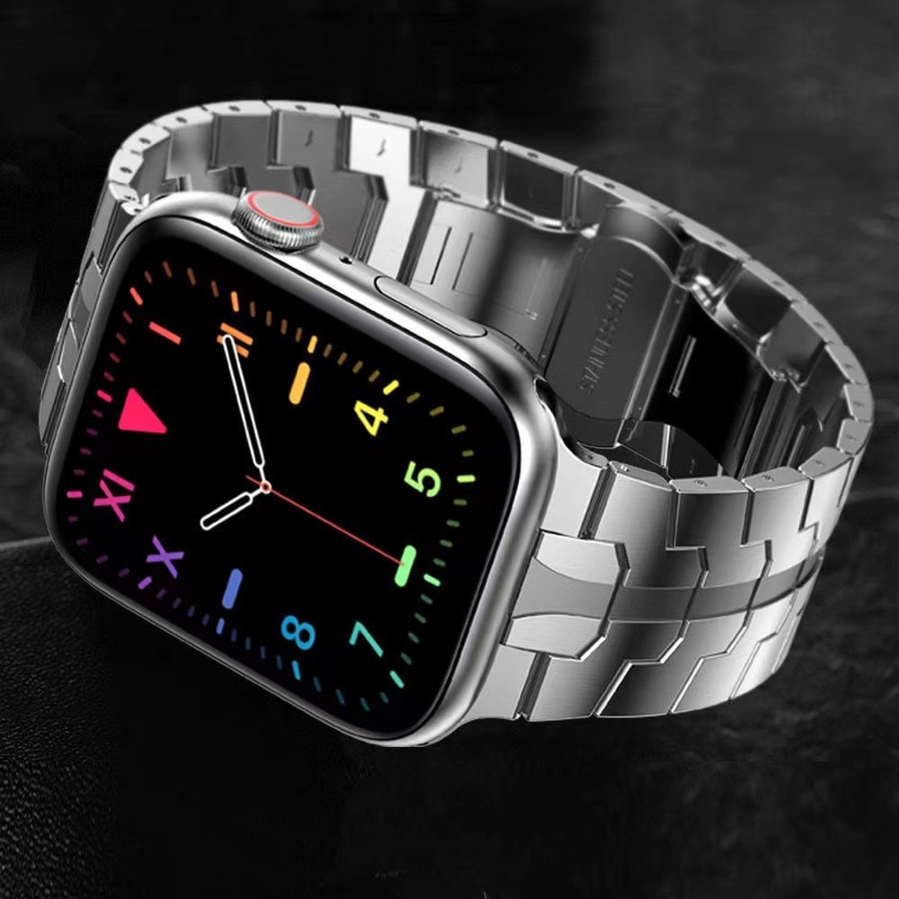 Race Stainless Steel Apple Watch SE 44mm, Silver