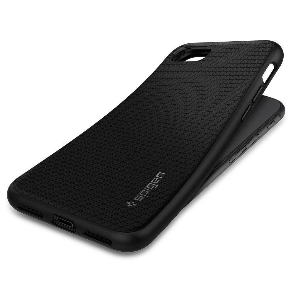 Coque Liquid Air Armor iPhone 8 Black